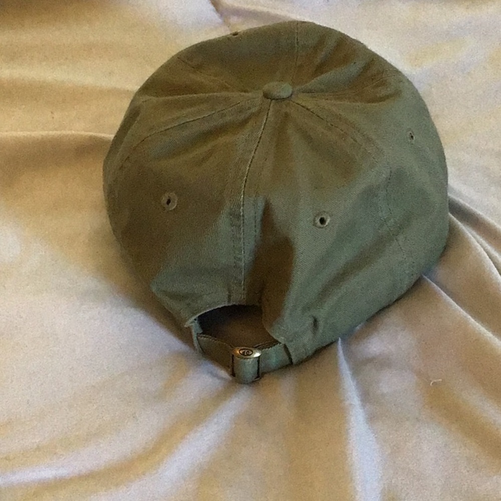 Slightly used “Organic” hat - Picture 4 of 6